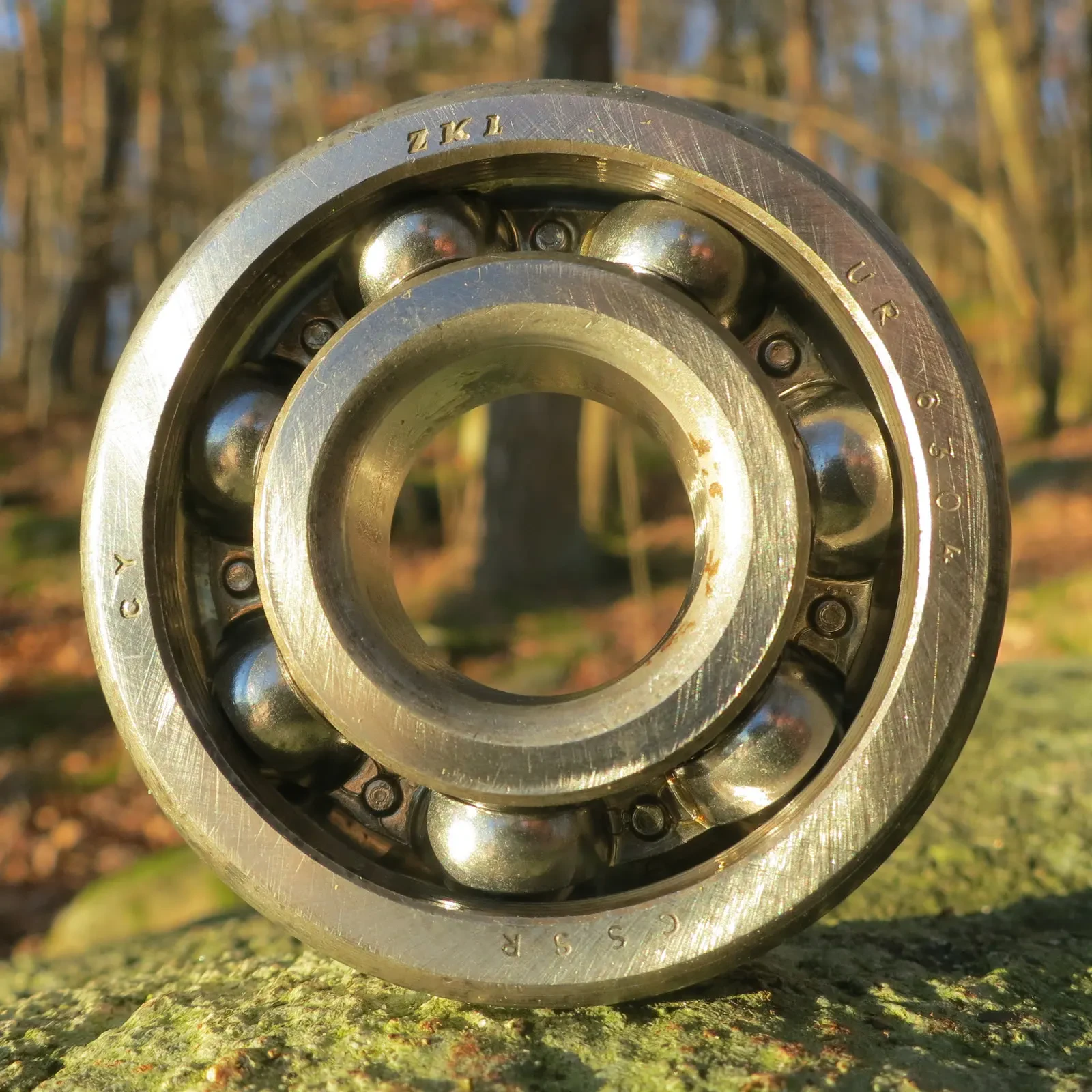 Open 6304 deep groove ball bearing